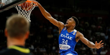 Στο Τop-10 των Προκριματικών Παγκοσμίου Κυπέλλου ο Αντετοκούνμπο (vid)